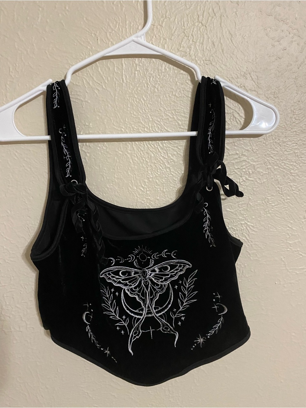 ROMWE Black Velvet Moth Embroidered Tie-Shoulder Crop Camisole - Picture 2 of 5